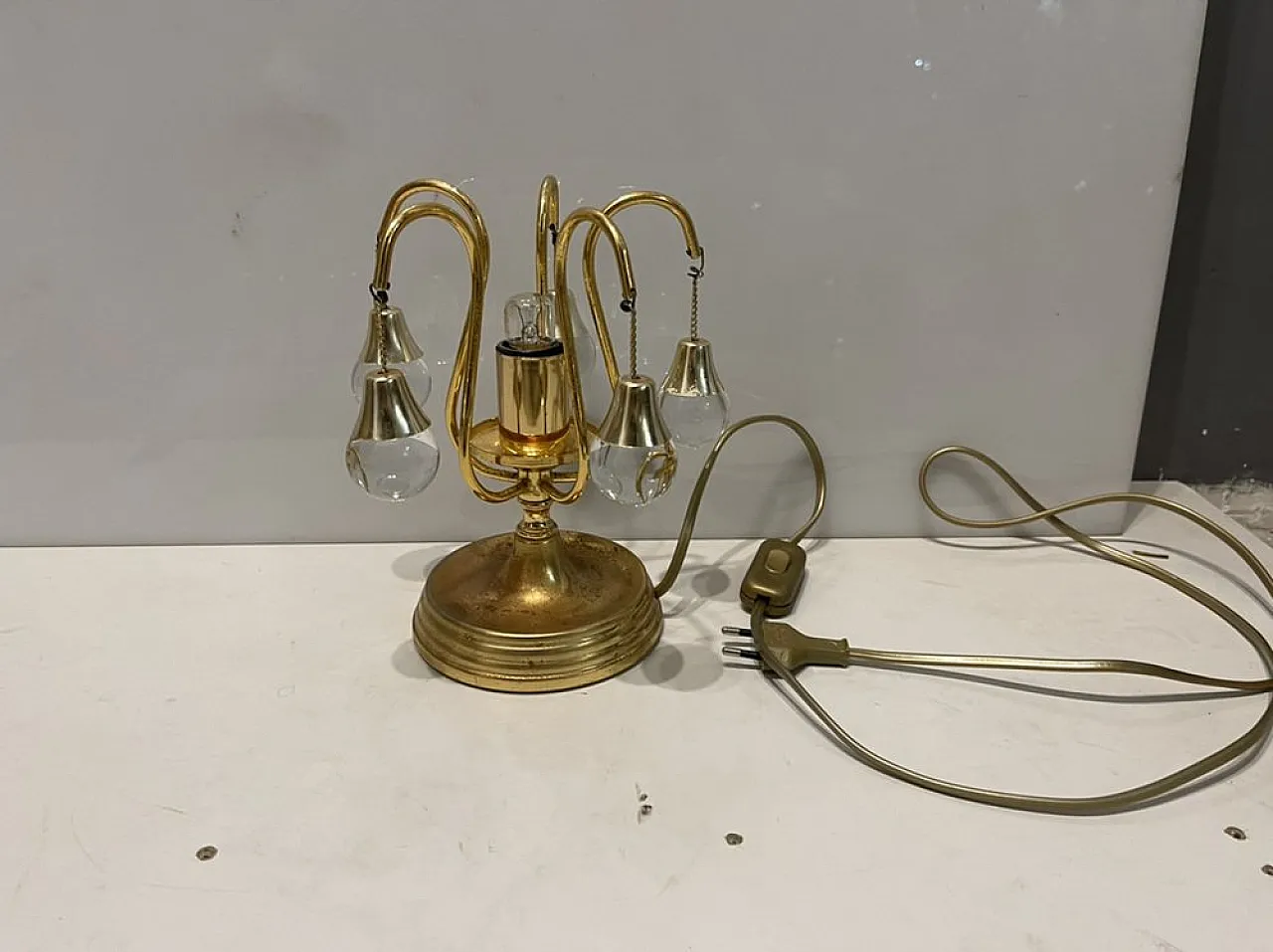 Coppia di lampade da tavolo in ottone e cristallo, anni '70 5