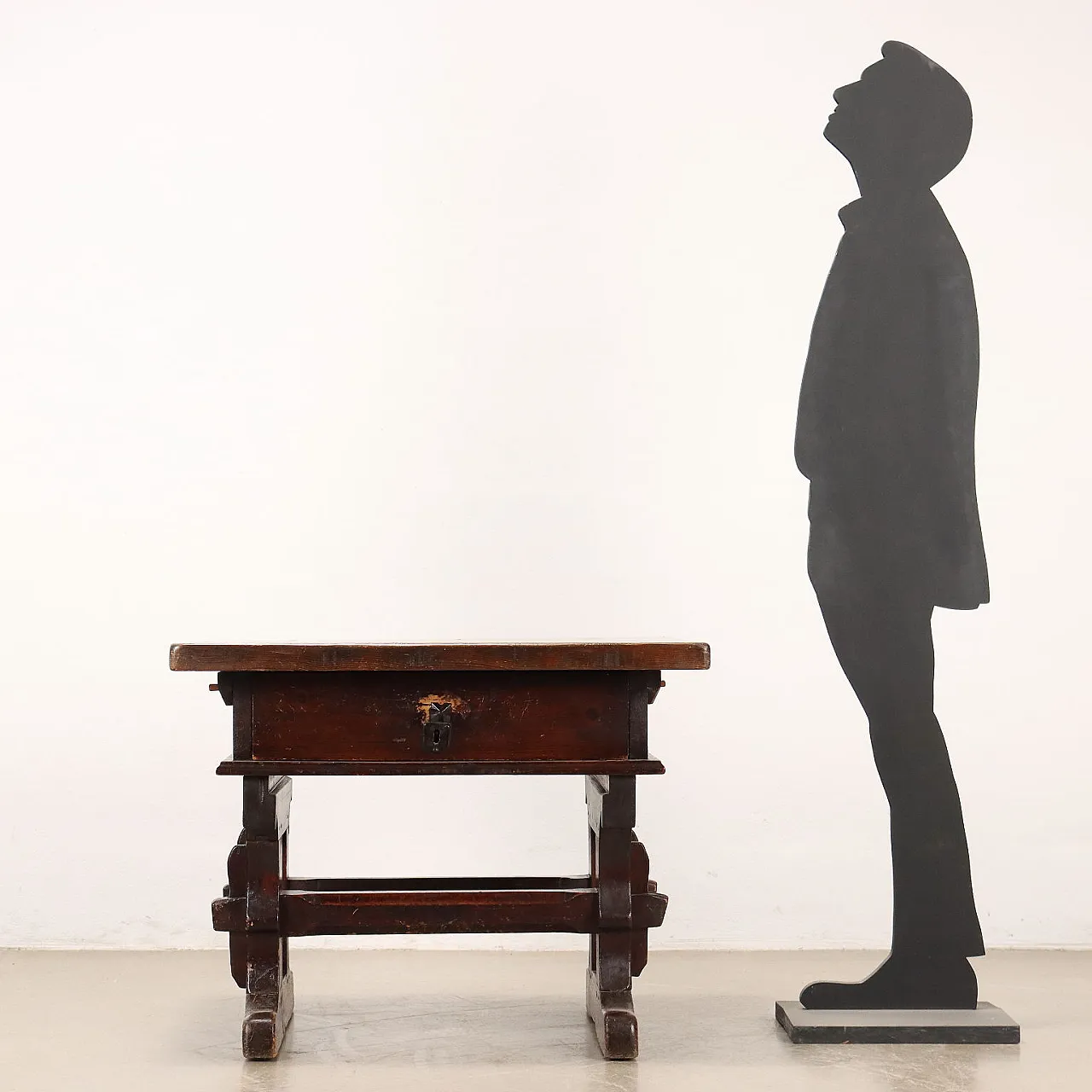 Writing desk in pine with drawer 2