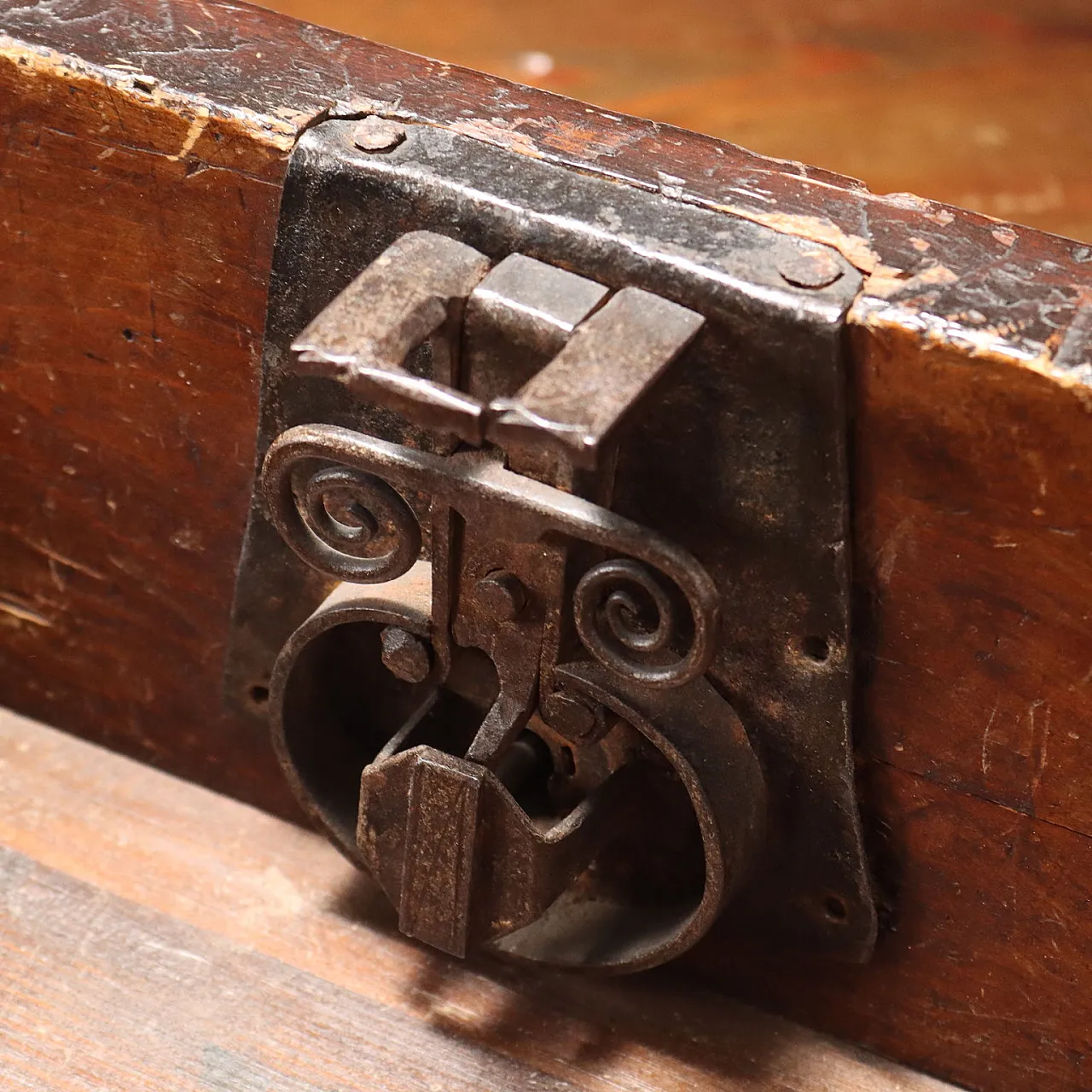 Writing desk in pine with drawer 6