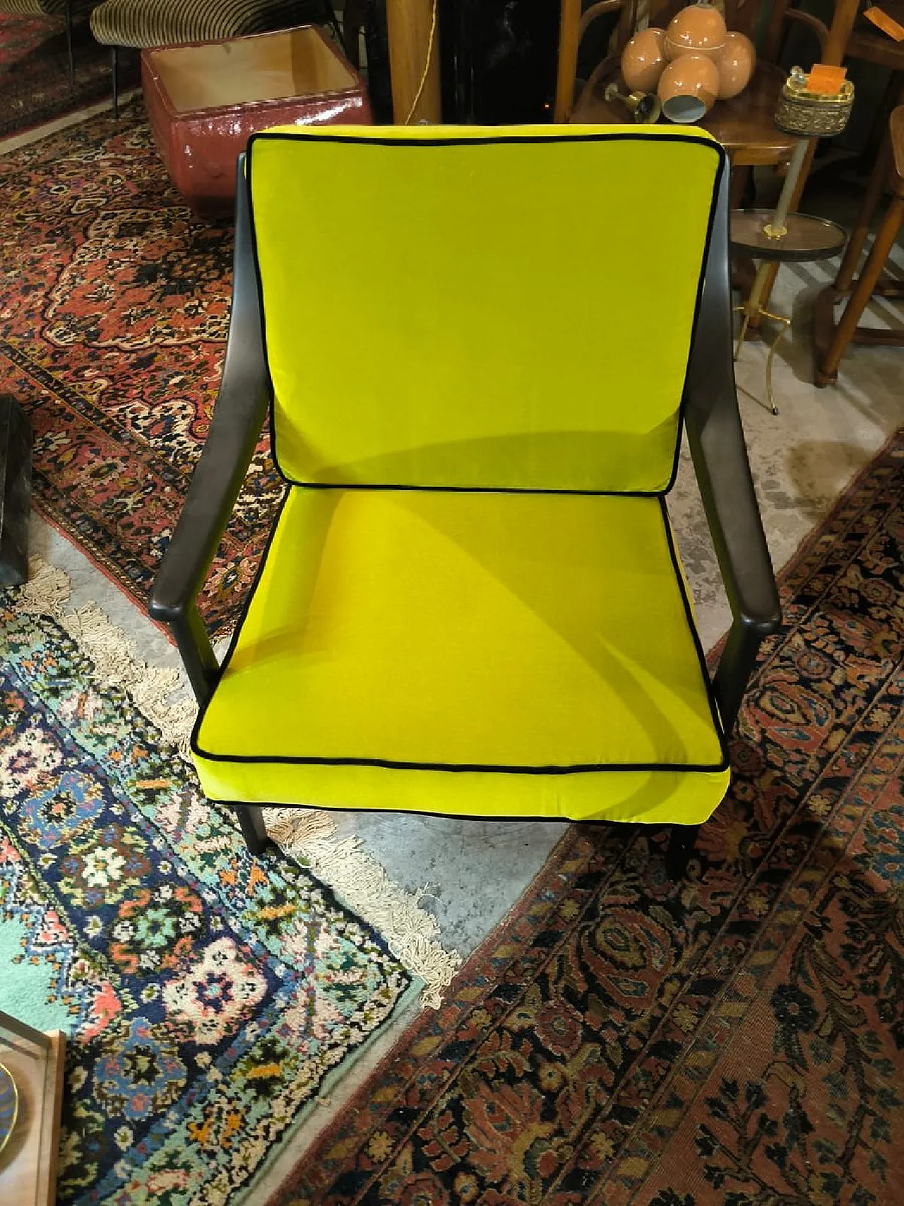 Coppia di poltrone pistacchio, anni '50 4