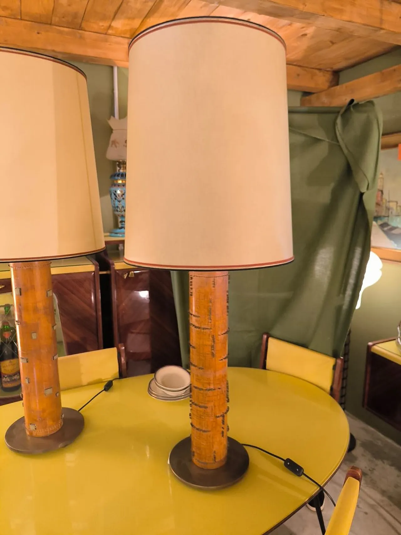 Coppia di lampade Obelisk con inserti in ottone e paralume, anni '70 1