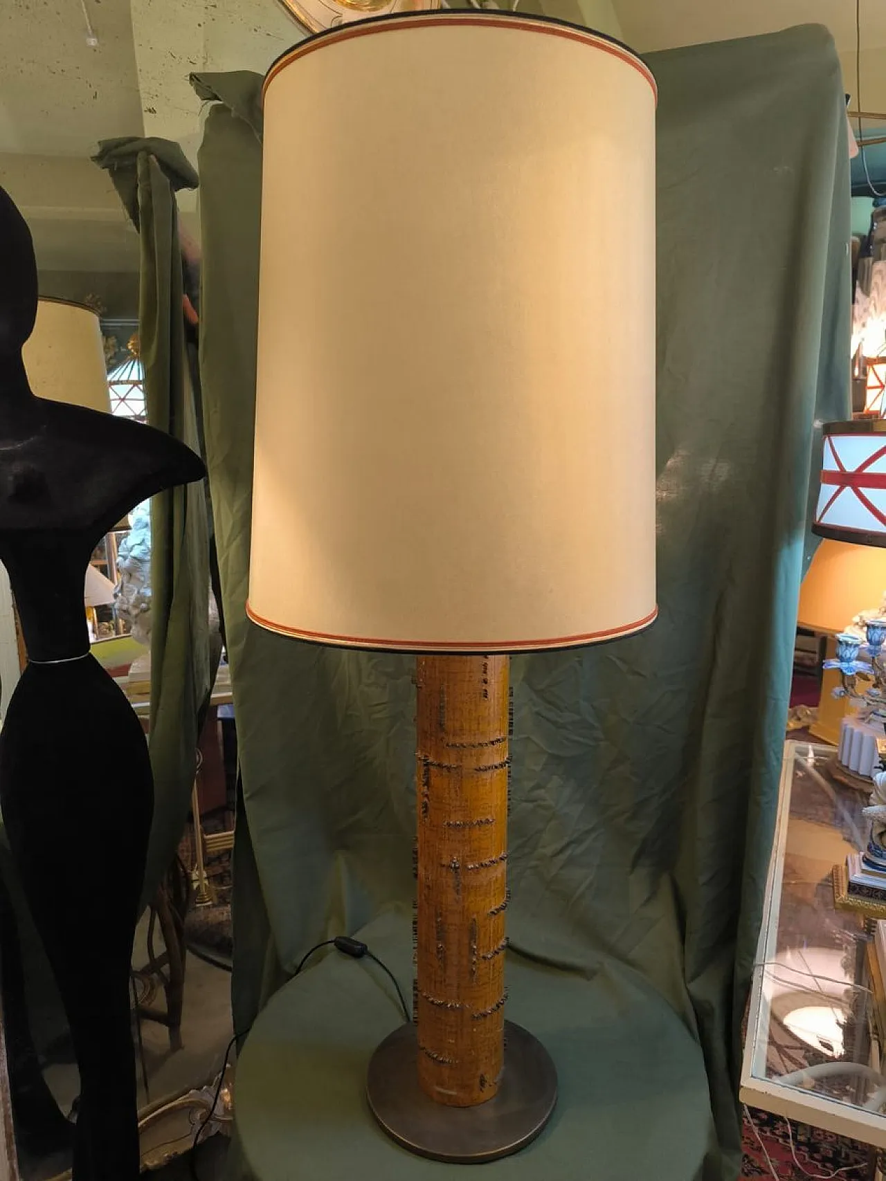 Coppia di lampade Obelisk con inserti in ottone e paralume, anni '70 9