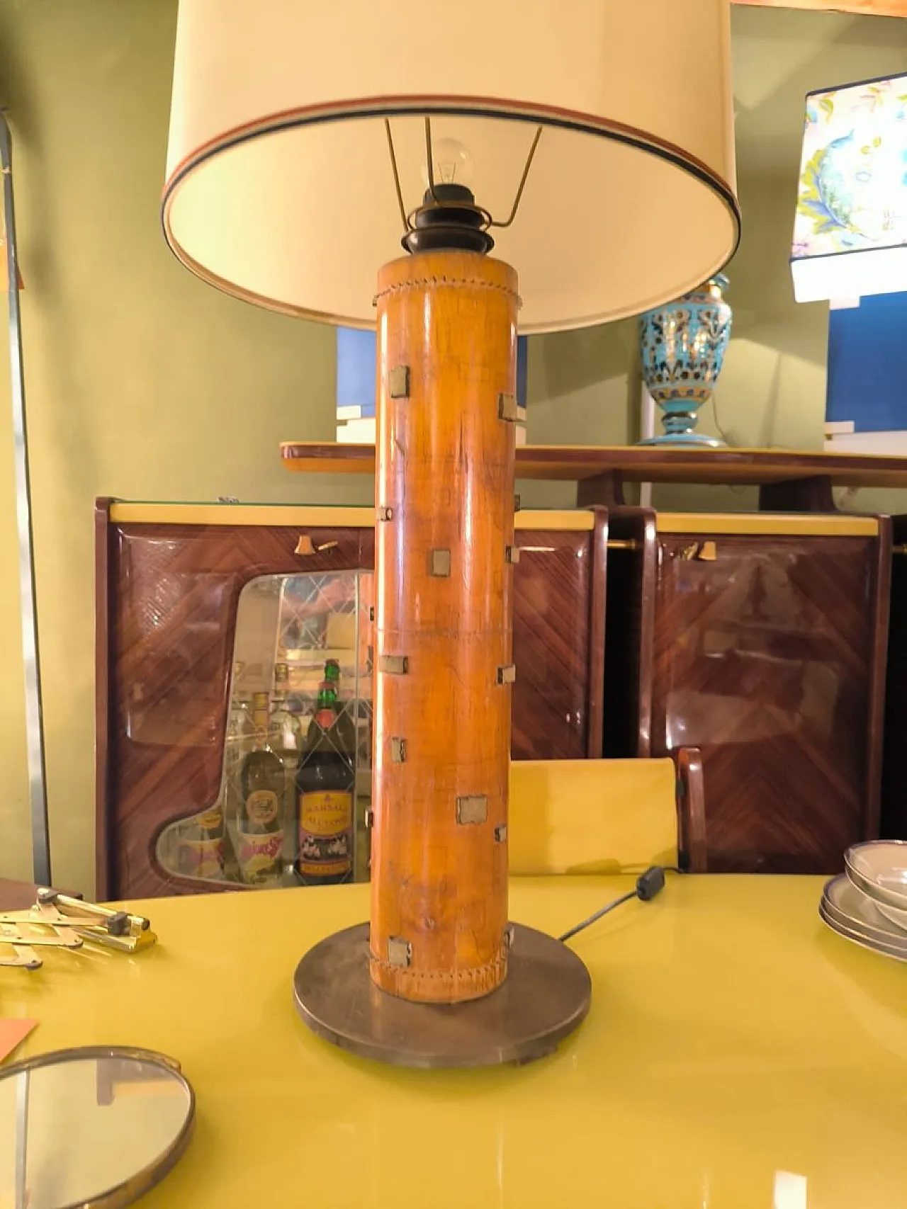 Coppia di lampade Obelisk con inserti in ottone e paralume, anni '70 22