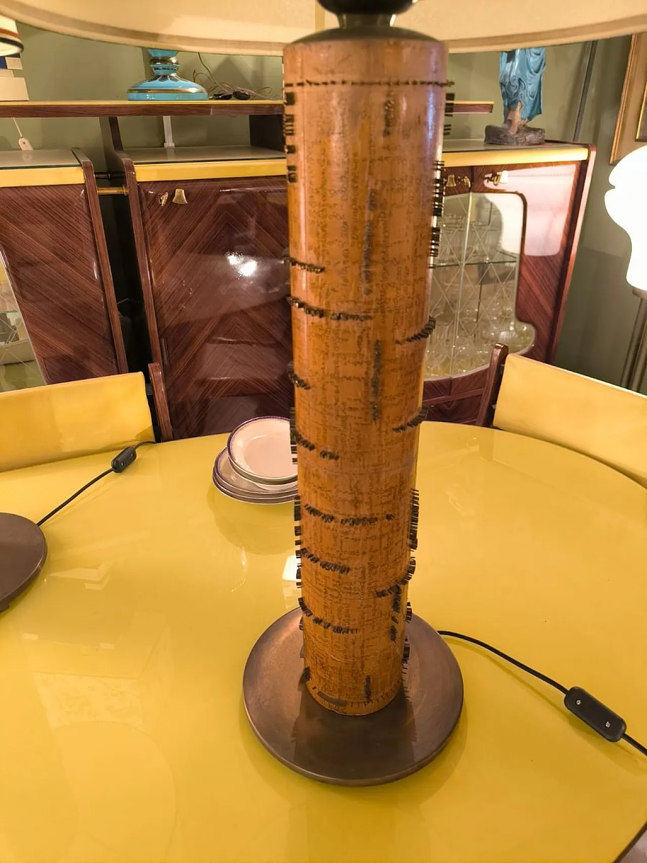 Coppia di lampade Obelisk con inserti in ottone e paralume, anni '70 28