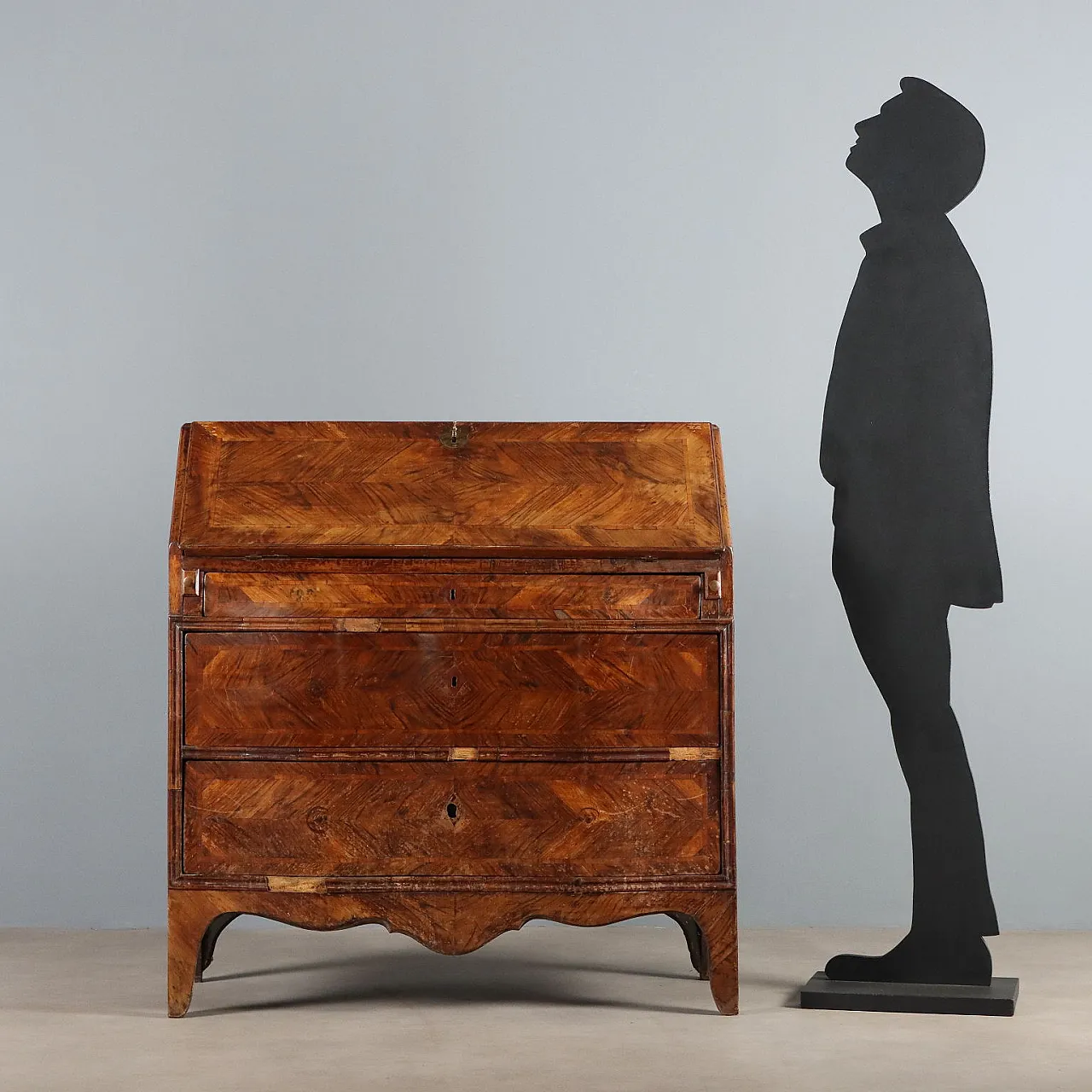 Cassettiera a ribalta in noce e palissandro, metà '700 2