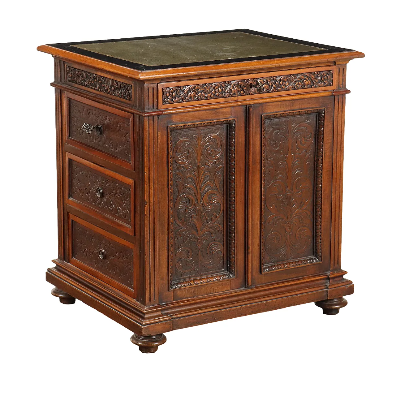 Tudor-style carved walnut writing desk, 19th century 1