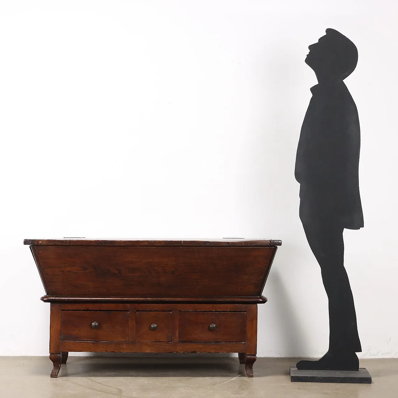 Cassettiera in noce e pioppo, '900 2