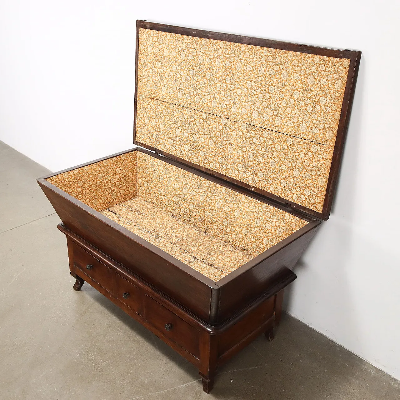 Cassettiera in noce e pioppo, '900 3