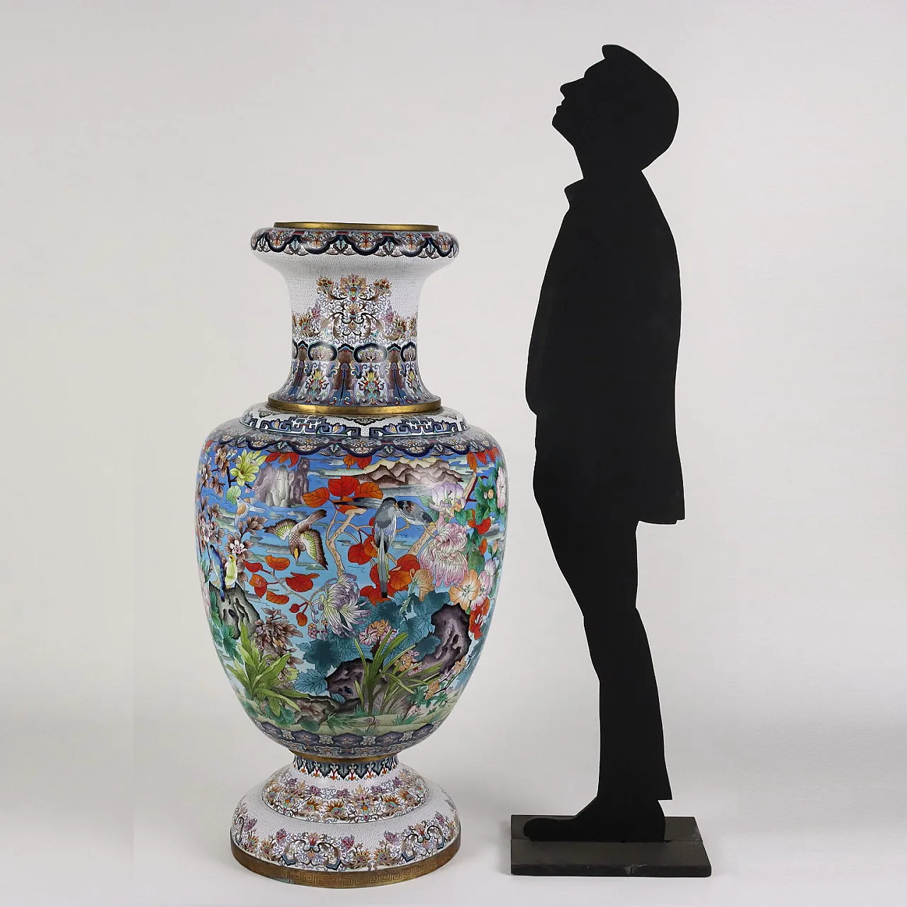 Bronze vase decorated cloisonné with colored enamels 2
