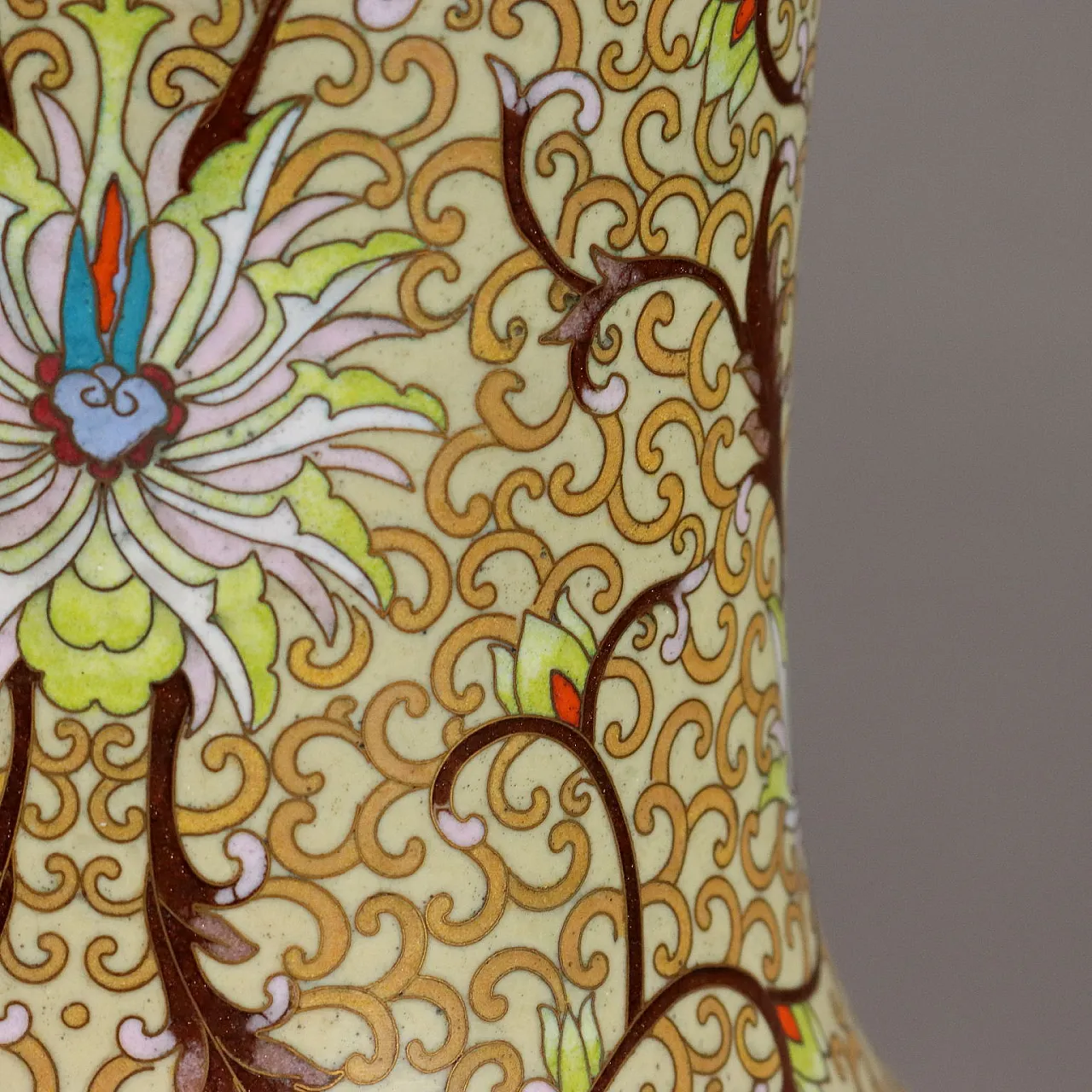 Pair of large baluster vases, 20th century 10