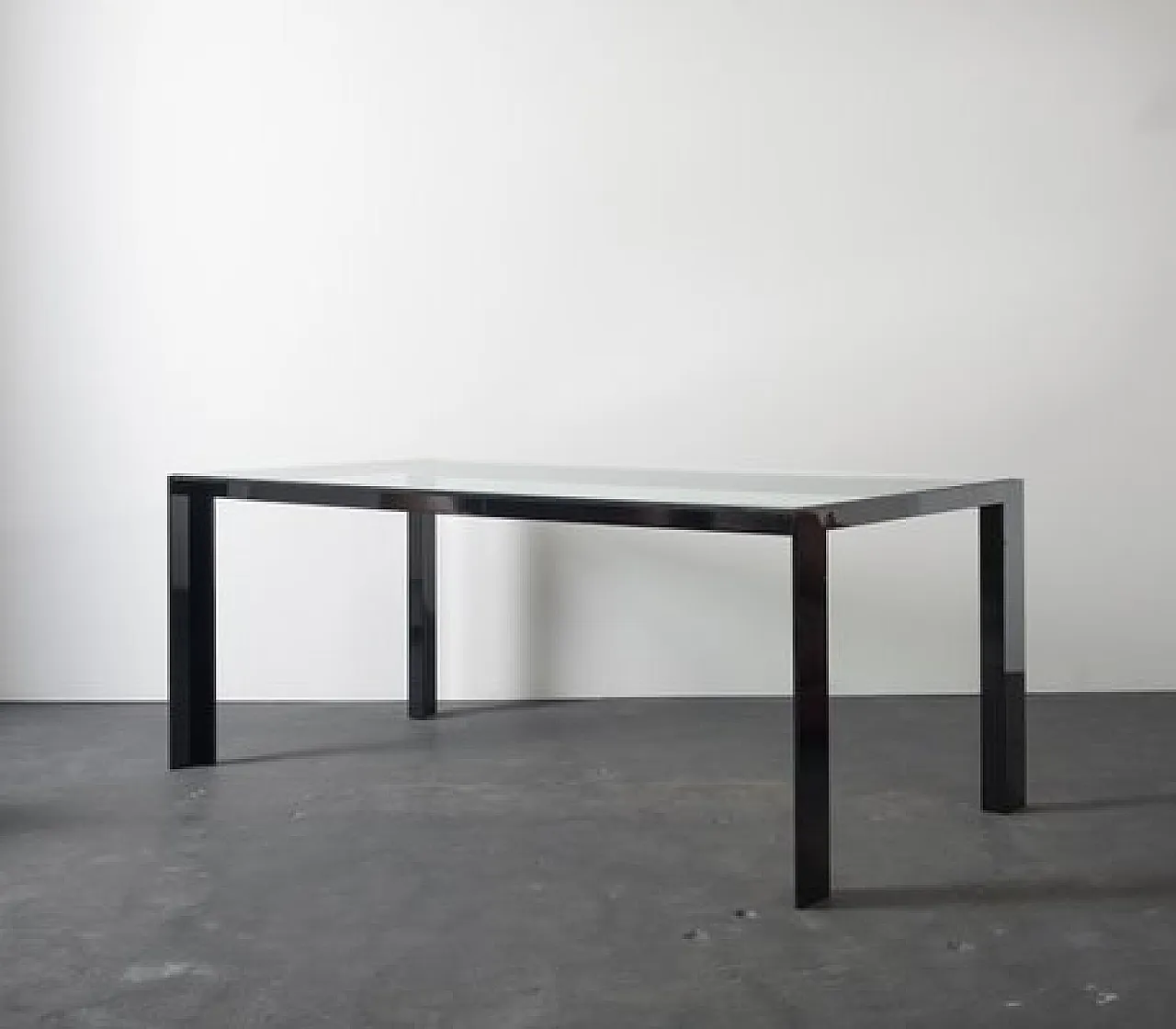 Tavolo in ferro con piano in cristallo, anni '70 13