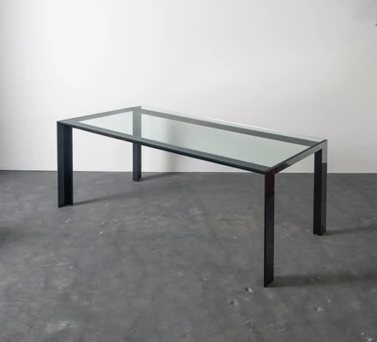 Tavolo in ferro con piano in cristallo, anni '70 15