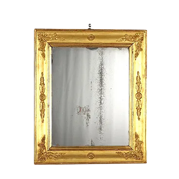 Specchio al mercurio in legno dorato con intagli a pastiglia, '800