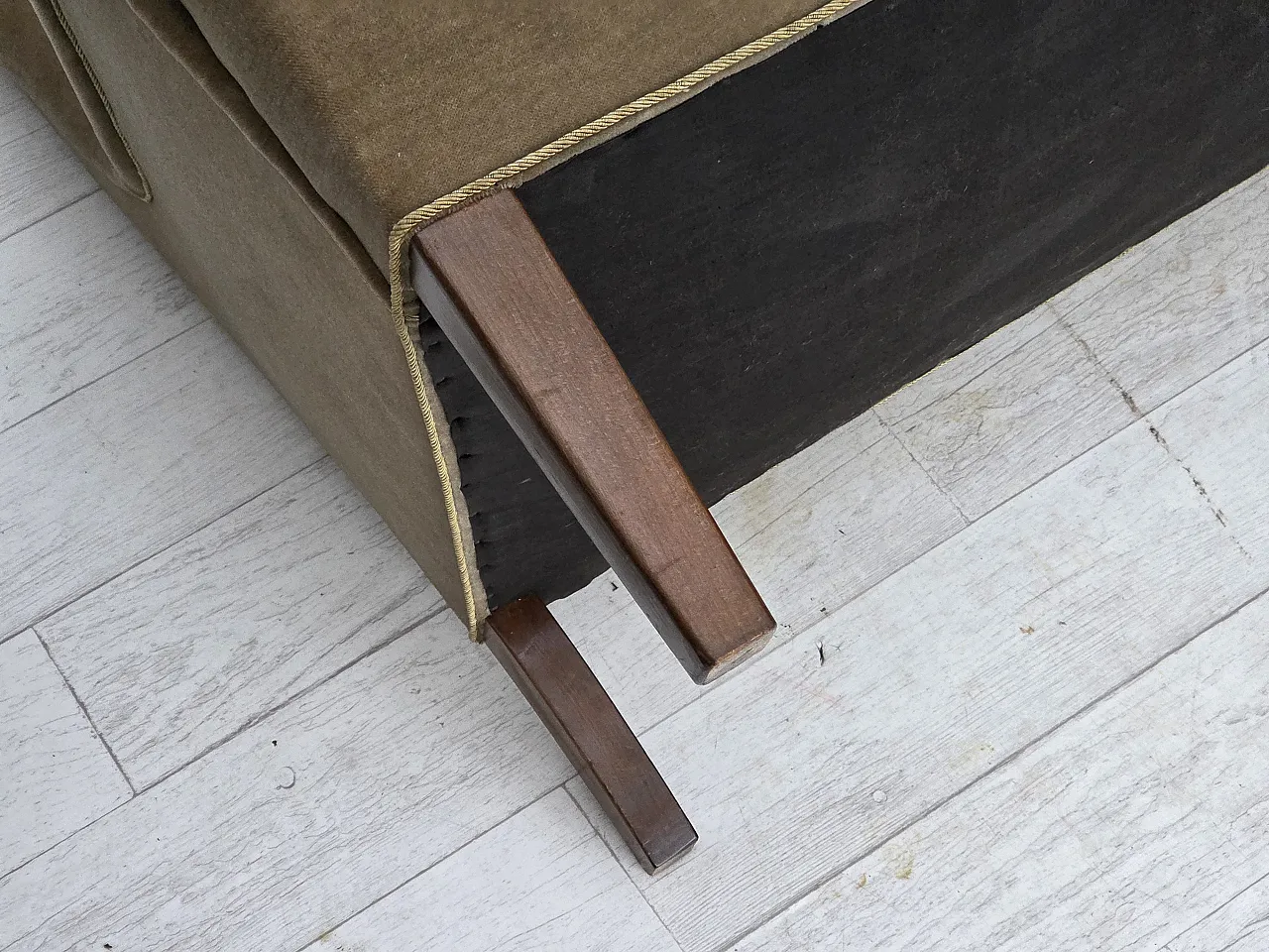 Danish 4-seater sofa, light green velour, 70s 17