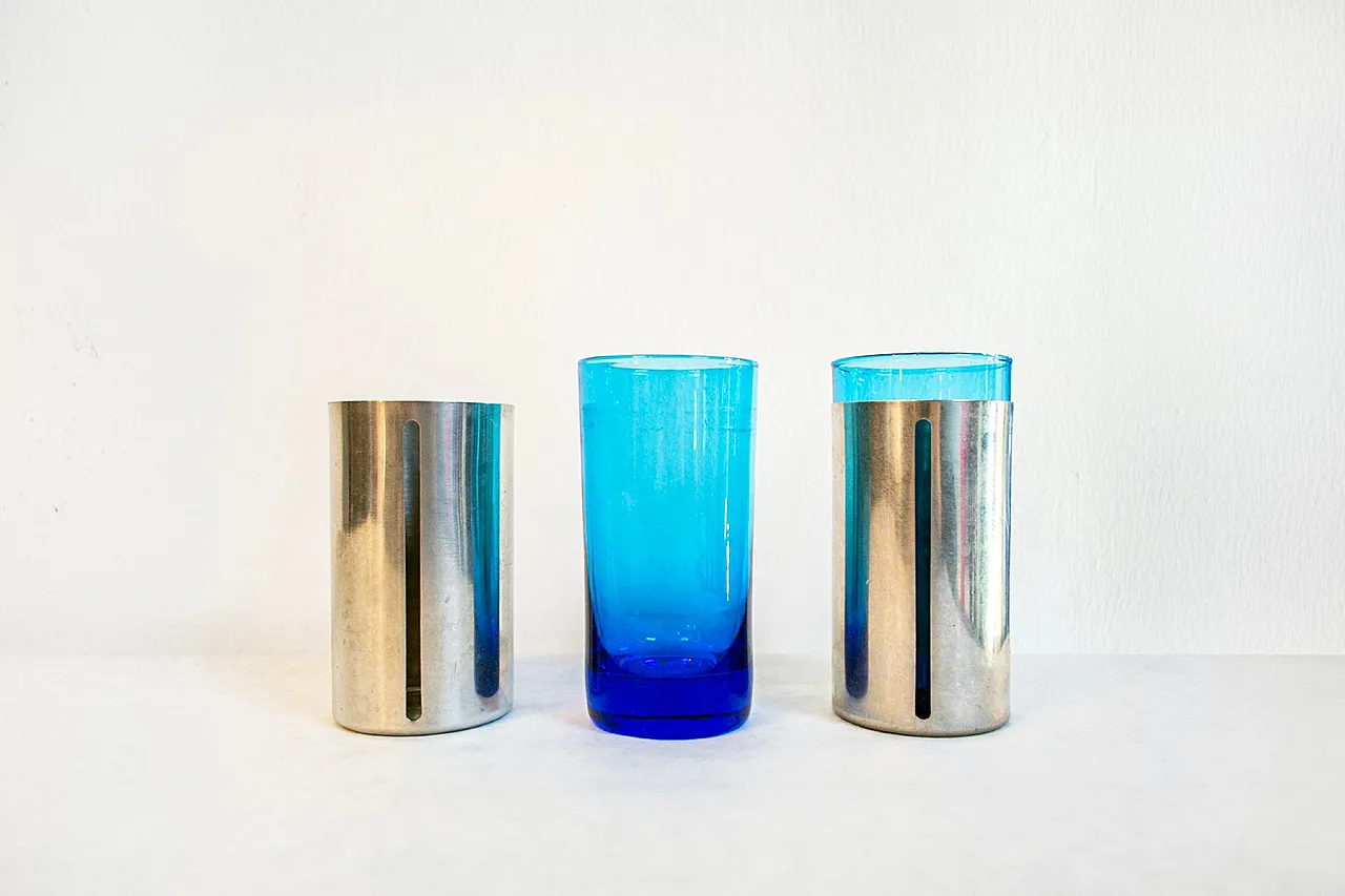 Coppia di bicchieri rivestiti in peltro, anni '70 3