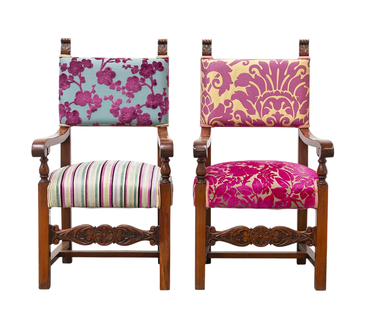 Pair of Renaissance style chairs, 2000s 21