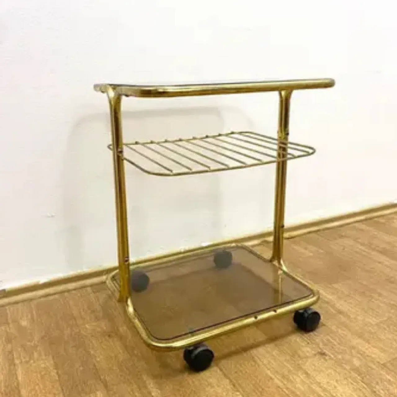 Chromed serving table on wheels, 1970s 5