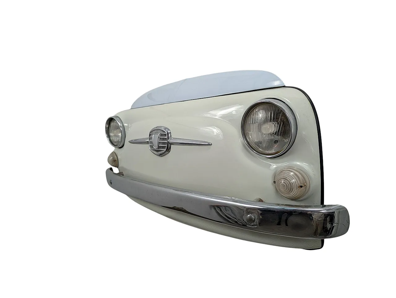 Fiat 500 front end from the 1960s 2