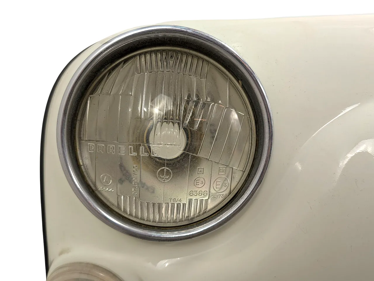 Fiat 500 front end from the 1960s 3