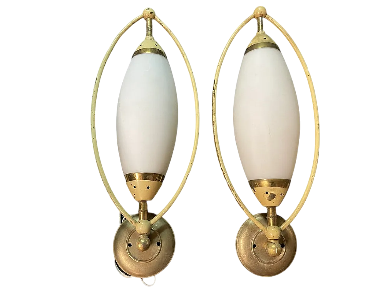 Pair of opaline glass sconces from Stilnovo, 50s 9