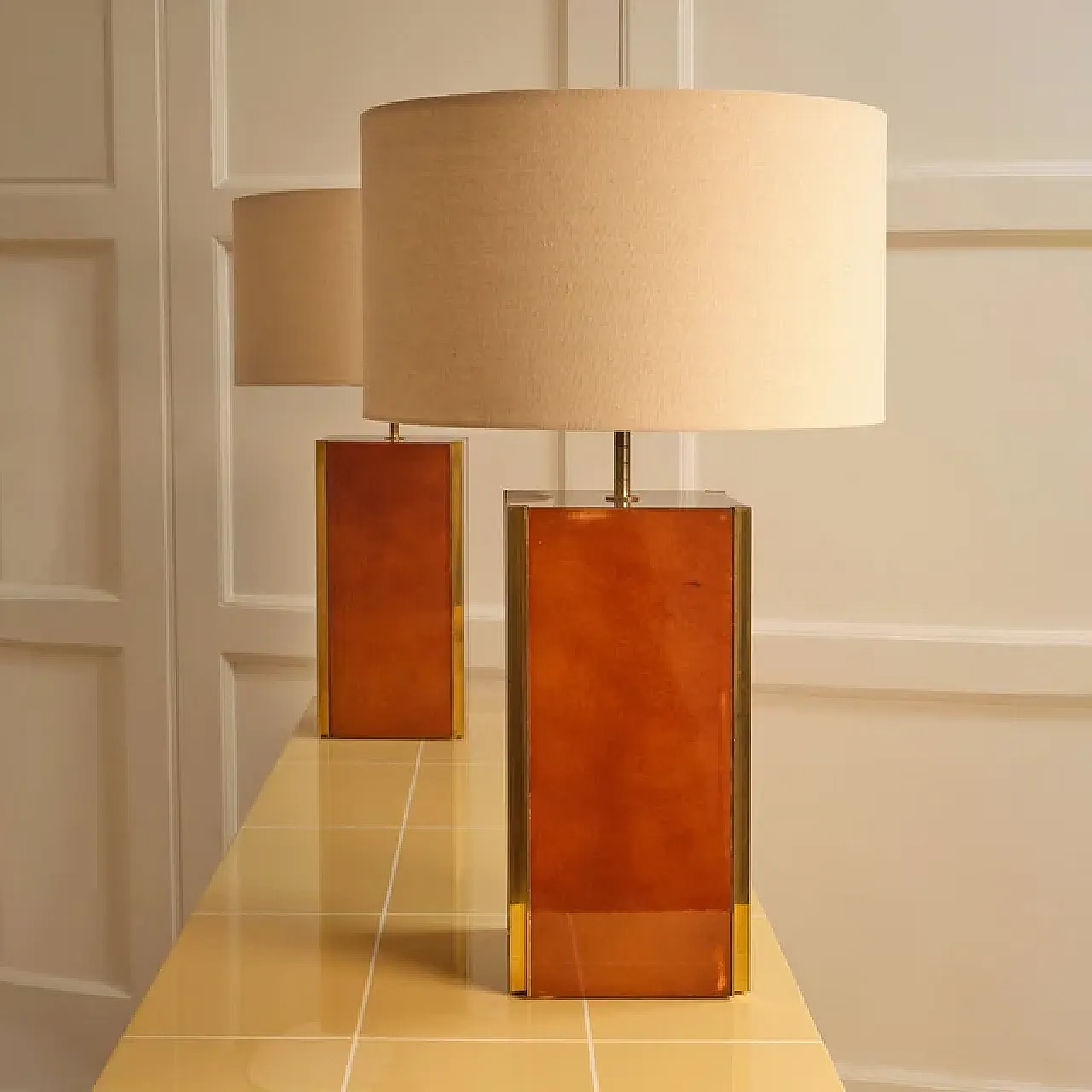 Pair of table lamps by Aldo Tura, 1970s 2