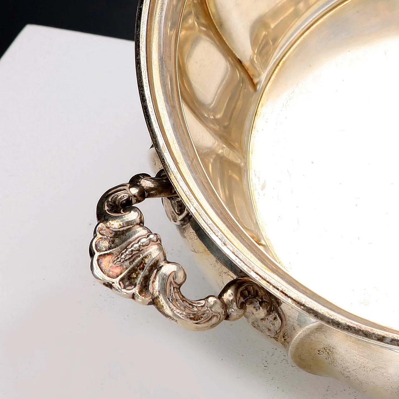 Ciotola per legumi in argento 830 sbalzato, scanalato e cesellato,'900 6