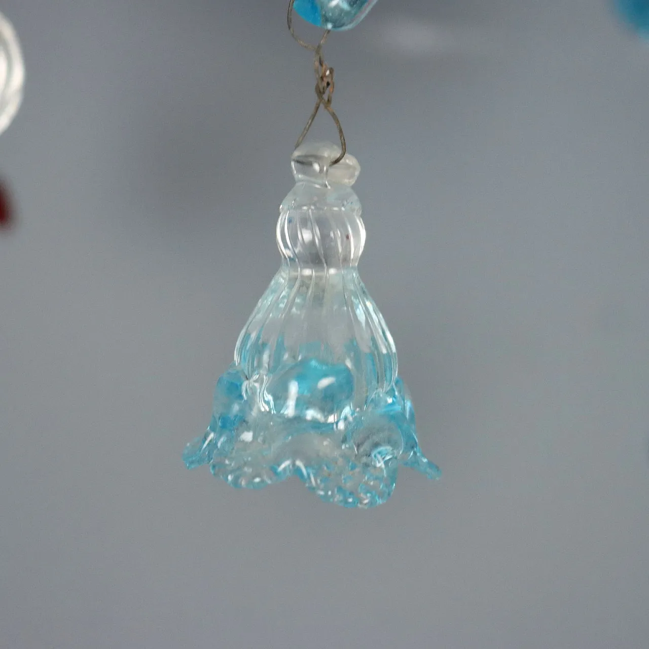 Pair of coloured blown glass wall lights, 19th century 10