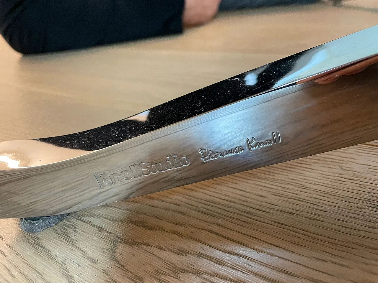 Table by Florence Knoll white oval laminate, 2000s 2