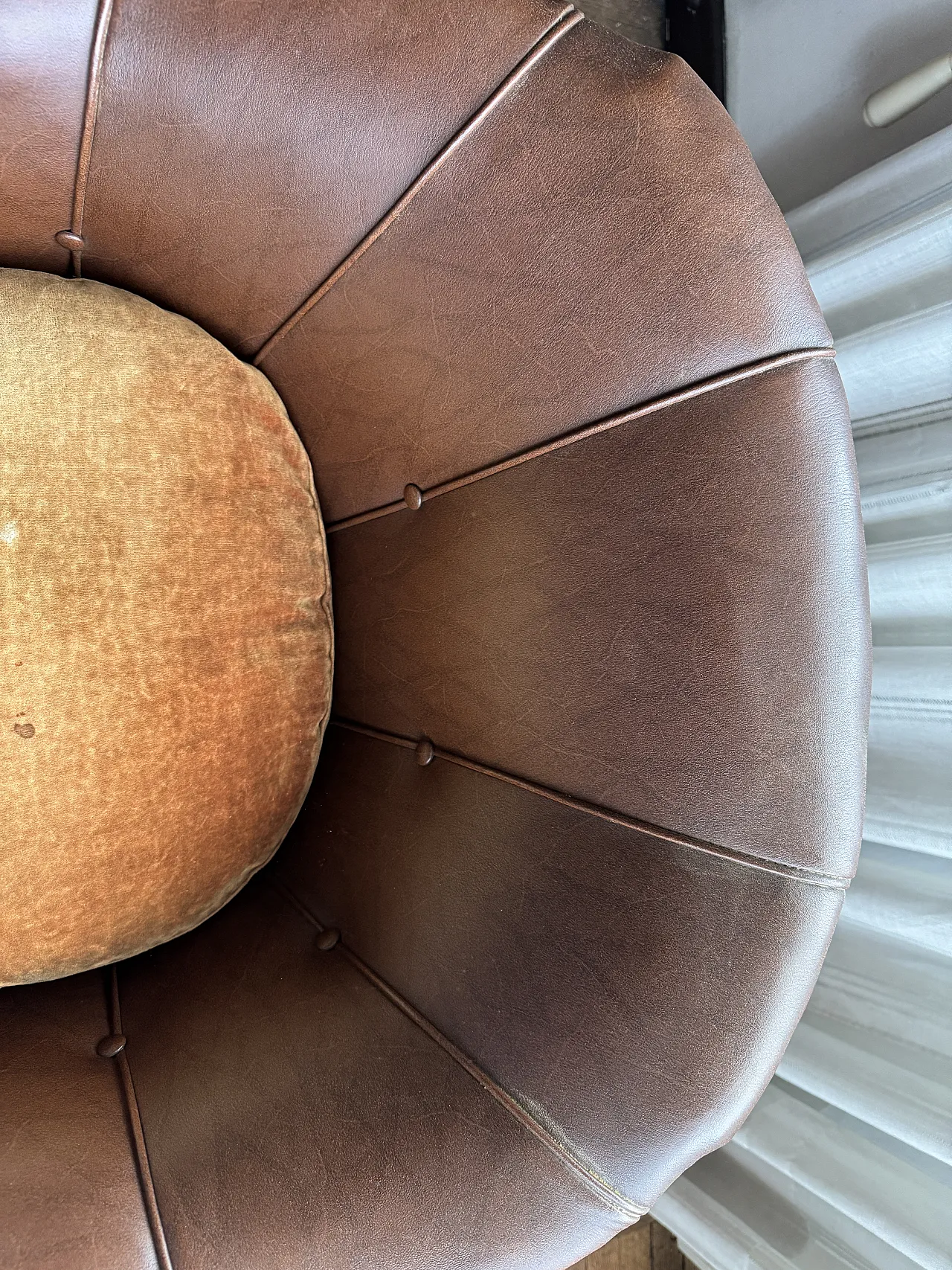 Small leather armchair, 60s 5