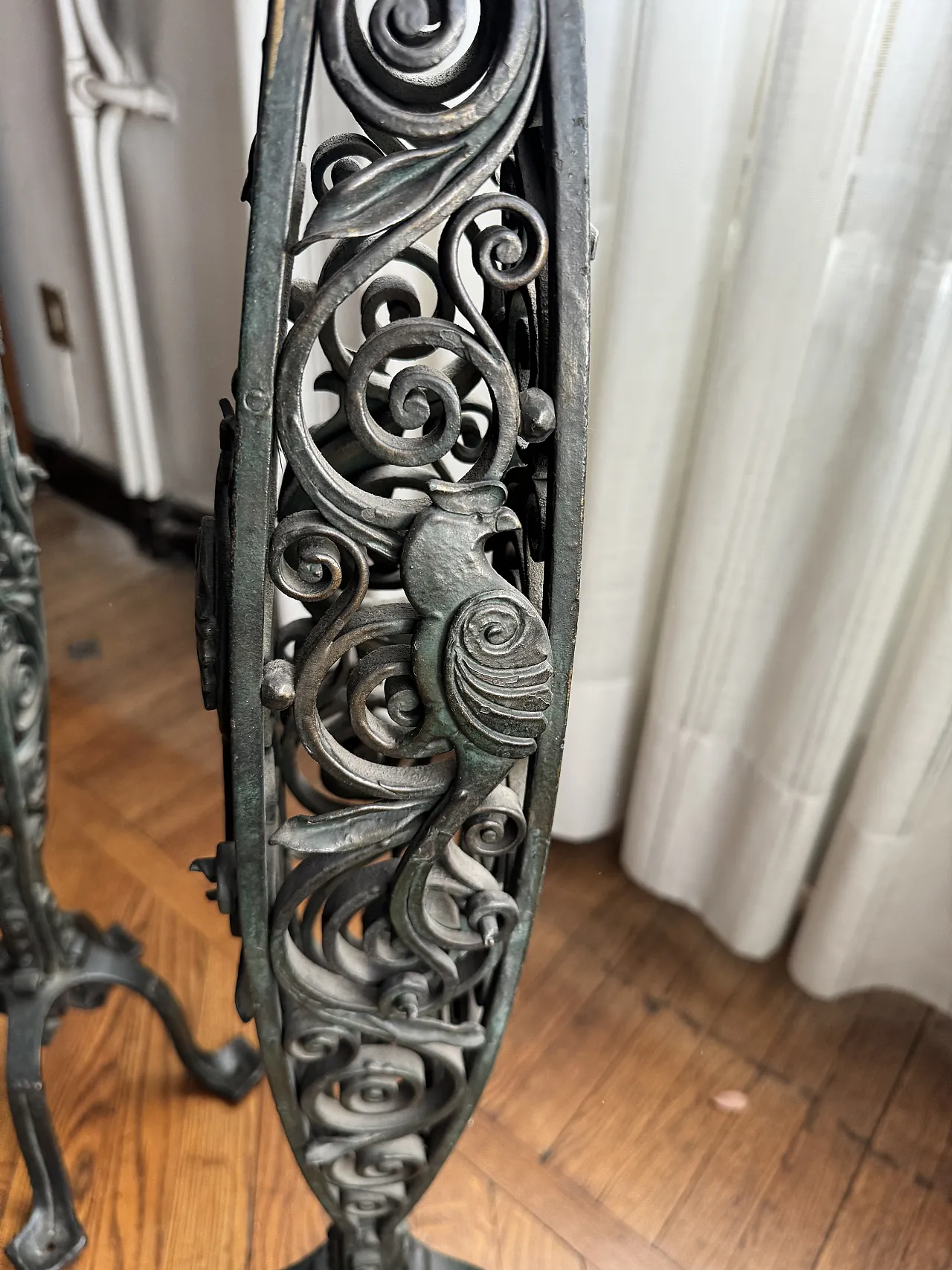 Pair of wrought iron vase holders, 20th century 3