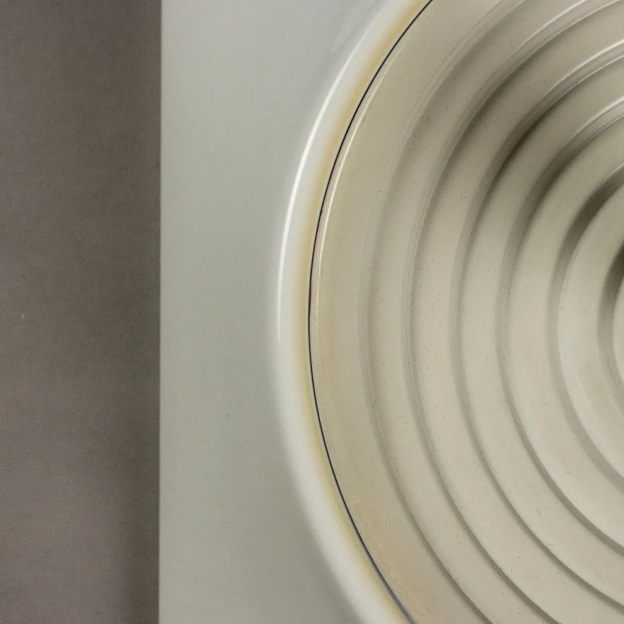 Pair of Stilnovo lamps in lacquered aluminium by Studio Nizzoli, 1970s 6