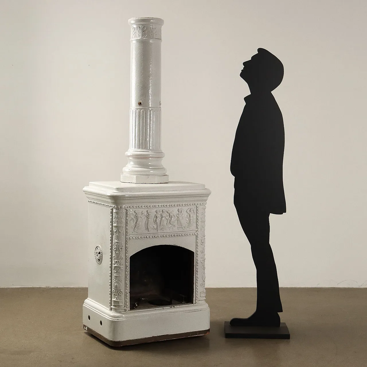 White Neoclassical style ceramic stove fireplace, 20th Century 2