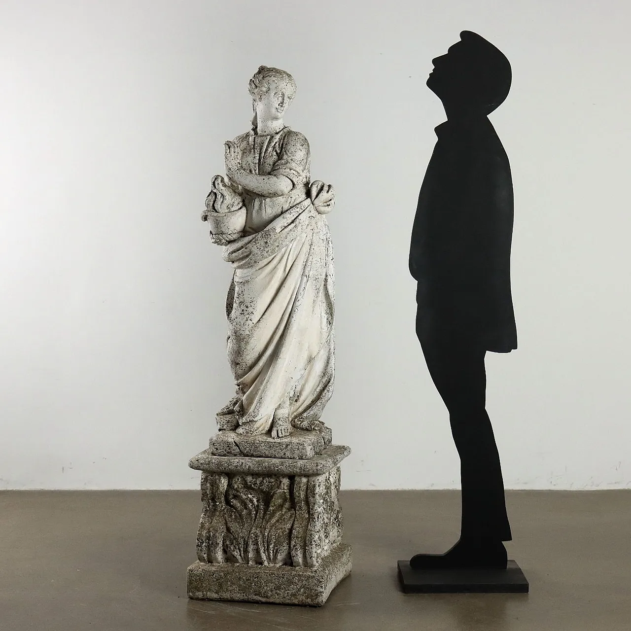 Statua con piedistallo in ghisa, '900 2