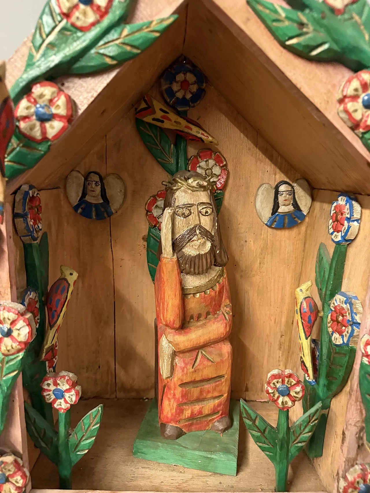 Contemporary work in painted wood, Hut with Jesus, 2000s 5