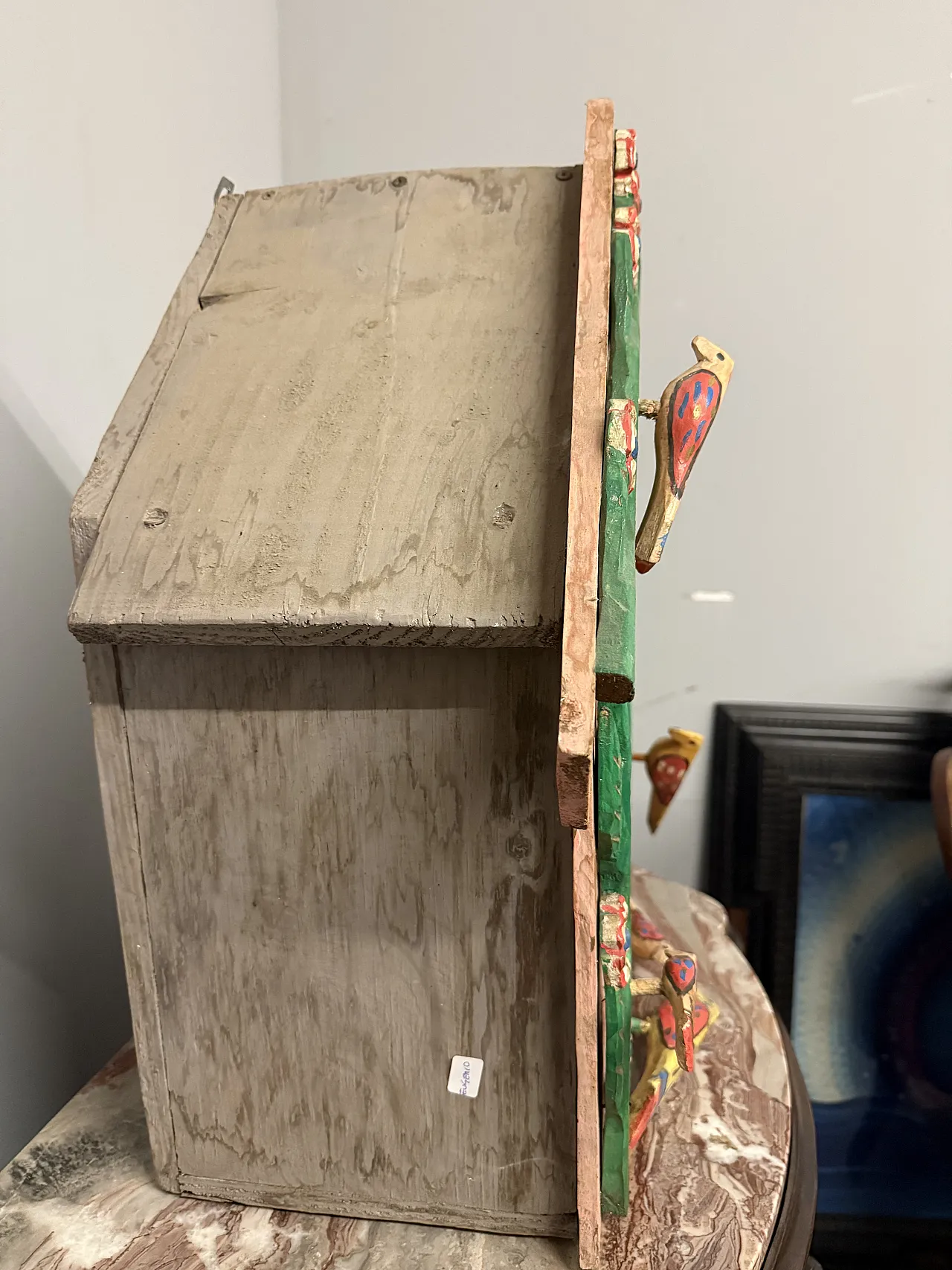 Contemporary work in painted wood, Hut with Jesus, 2000s 9