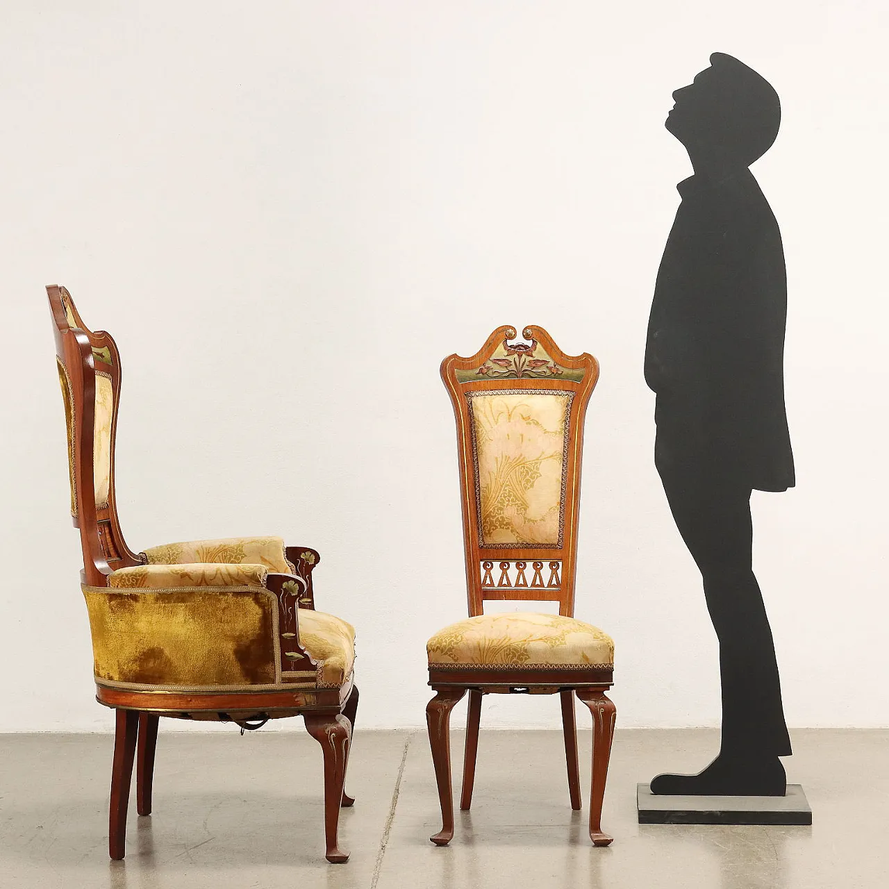 4 Sedie e coppia di poltrone Liberty in mogano, fine '800 2