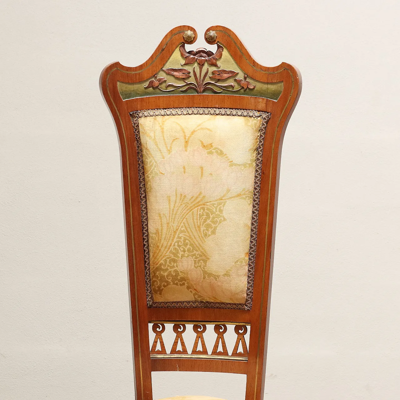 4 Sedie e coppia di poltrone Liberty in mogano, fine '800 5