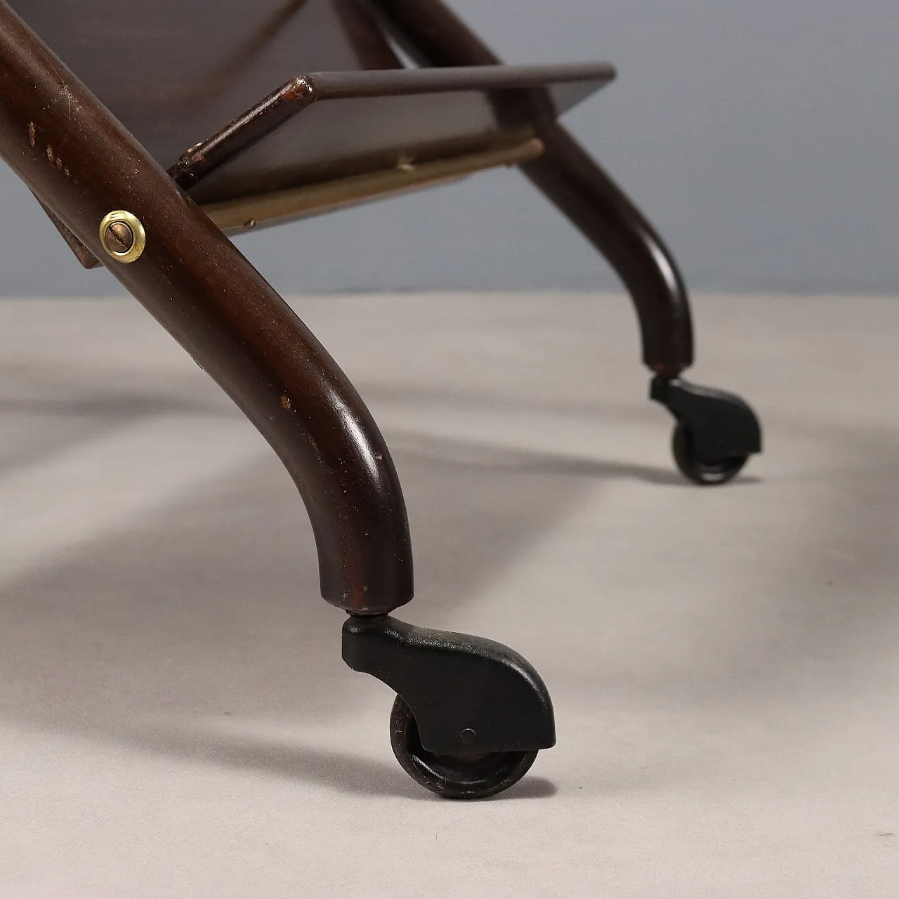 Carrello da cucina in faggio tinto, piano in vetro e ruote, '900 7