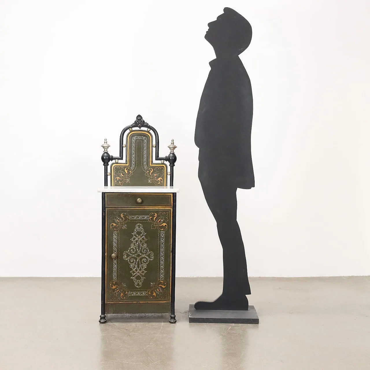 Comodino Umbertino in metallo, marmo e peltro, fine '800 2