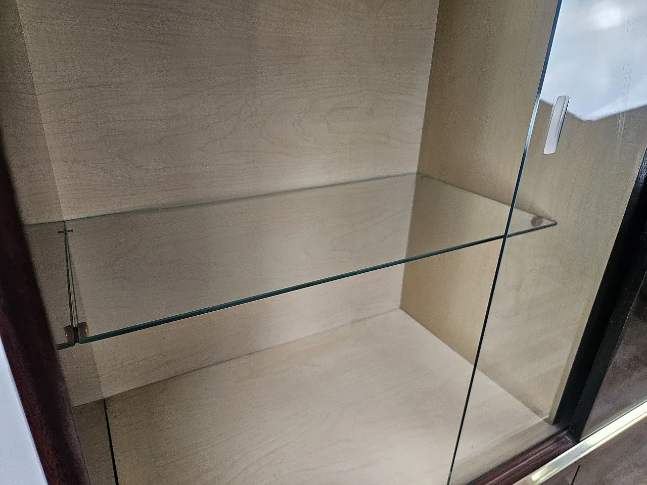 Vetrina in lamina di palissandro, anni '50 11