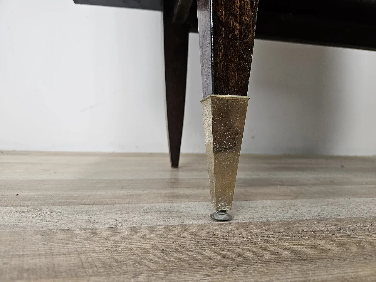 Vetrina in lamina di palissandro, anni '50 19