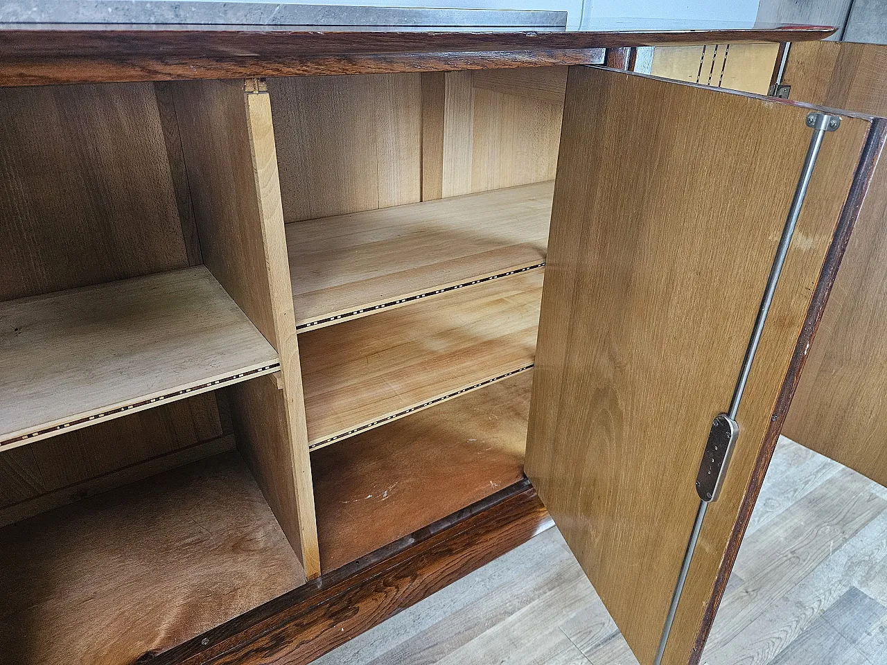 Credenza Art Decò in quercia con ripiano in marmo, anni '50 15