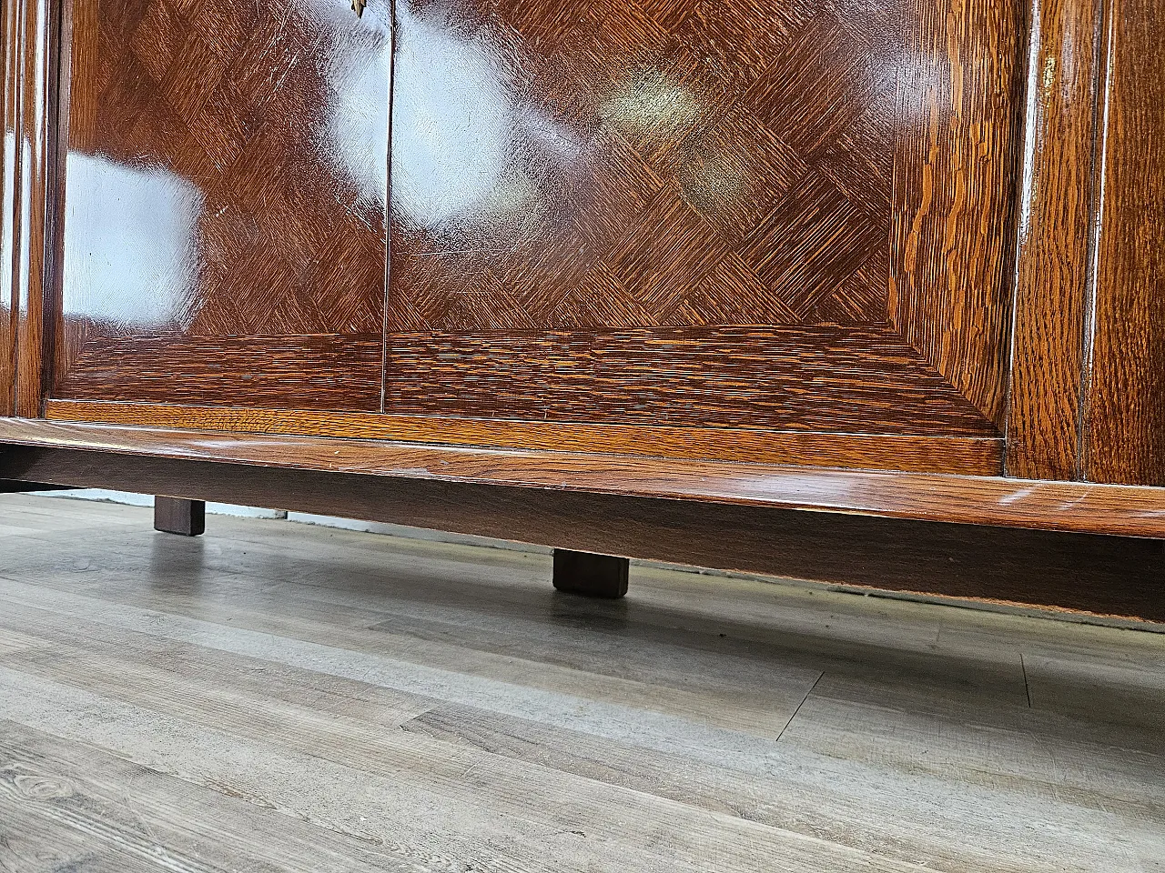 Credenza Art Decò in quercia con ripiano in marmo, anni '50 21