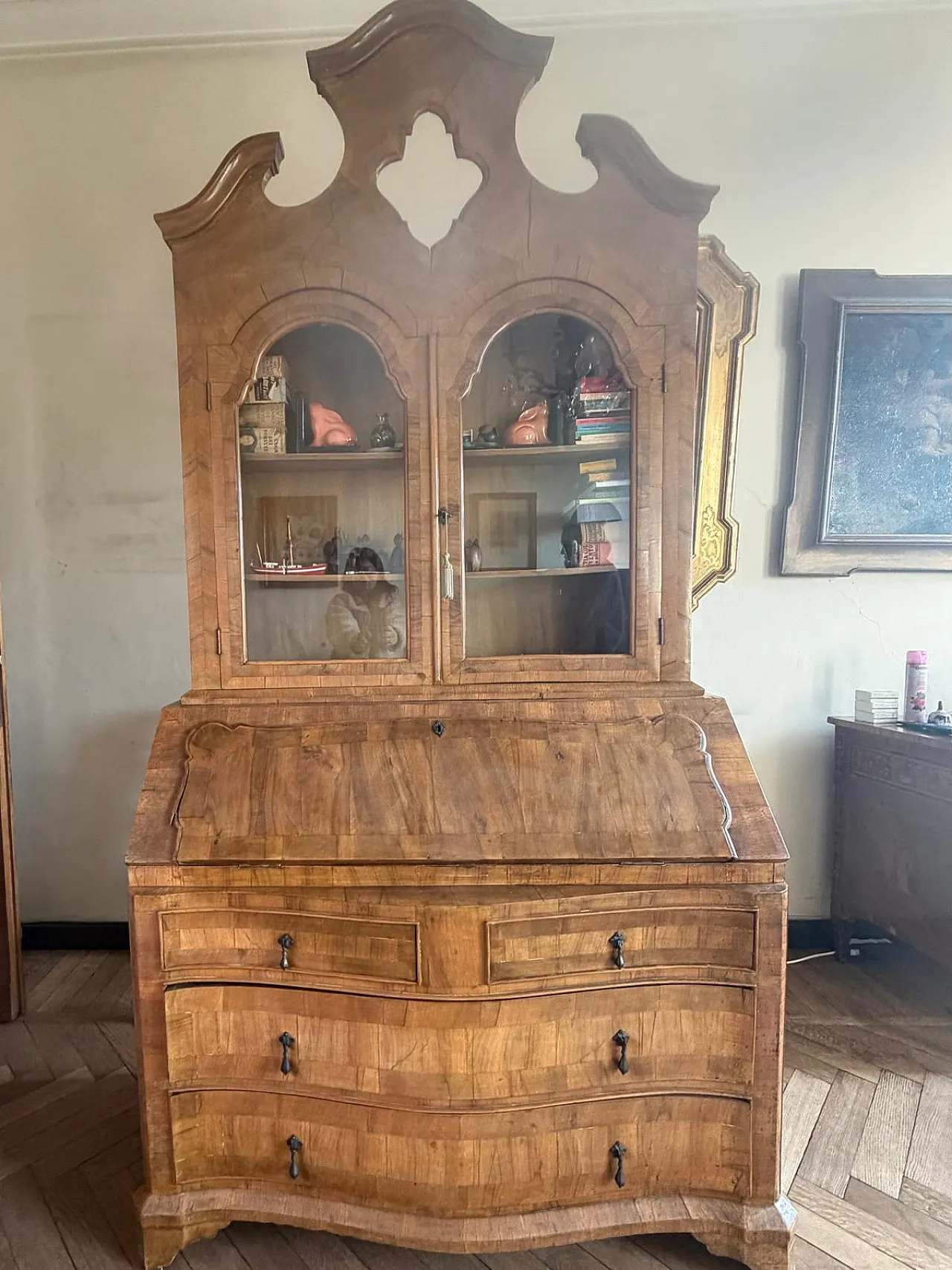 Italian trumeau in late 19th century walnut root 1