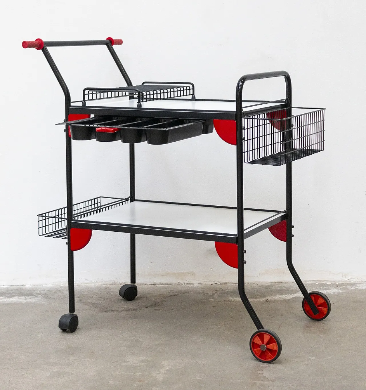 Carrello in metallo laccato Casamania by Frezza, anni '80 3