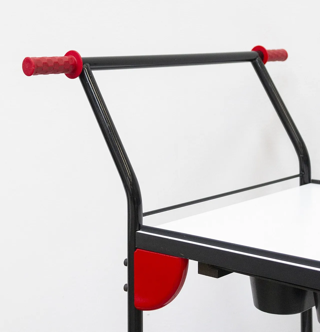 Carrello in metallo laccato Casamania by Frezza, anni '80 5
