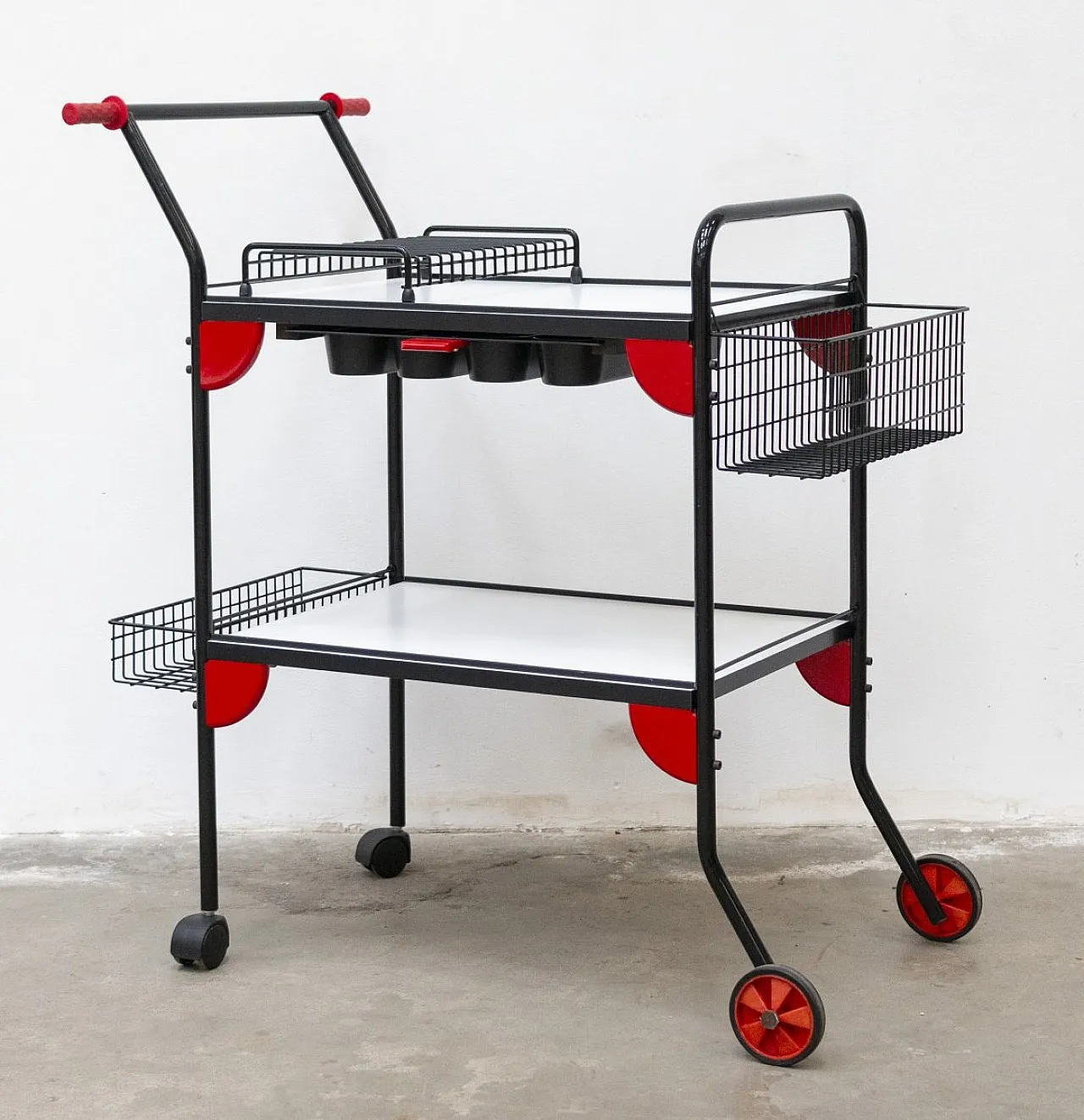 Carrello in metallo laccato Casamania by Frezza, anni '80 16