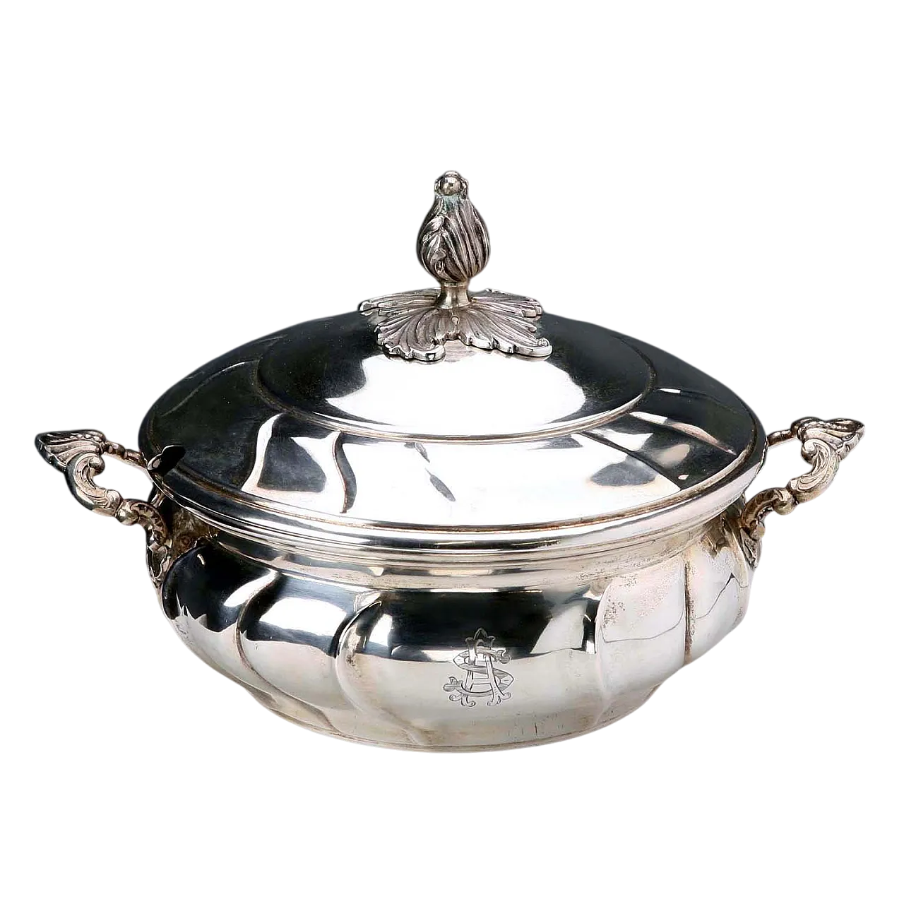 Ciotola per legumi in argento 830 sbalzato, scanalato e cesellato,'900 9