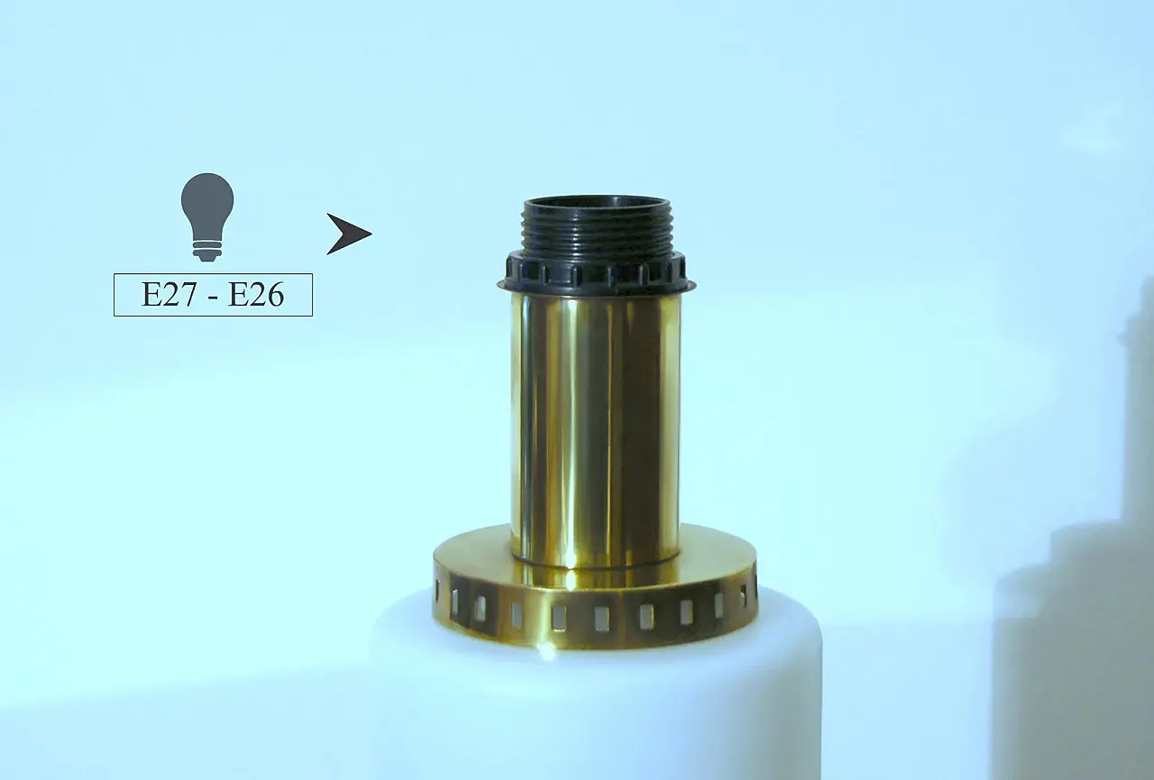 Table lamp in opal glass and brass, 20th century 7