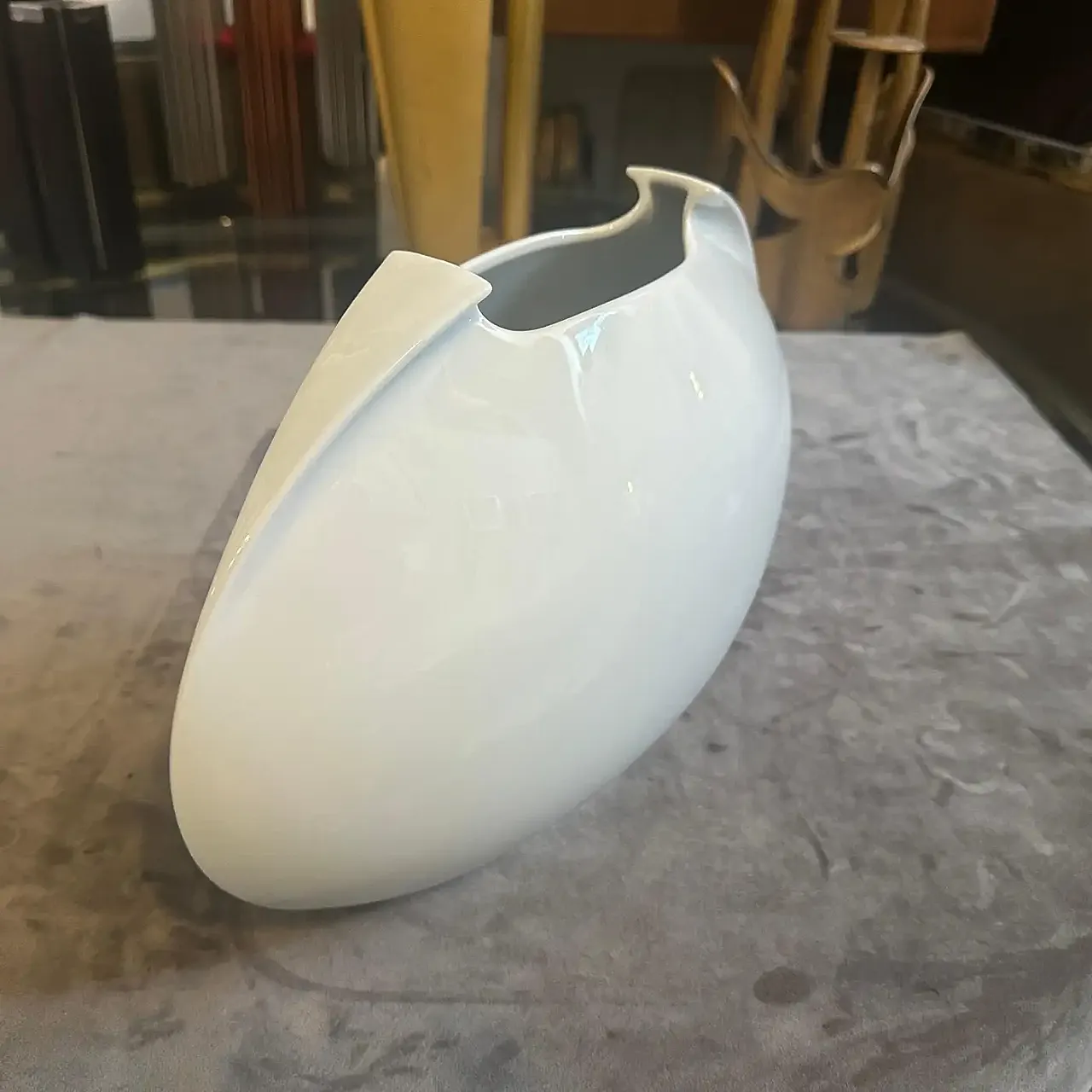 Vaso Tasca in porcellana di Lino Sabattini per Rosenthal, anni '90 8